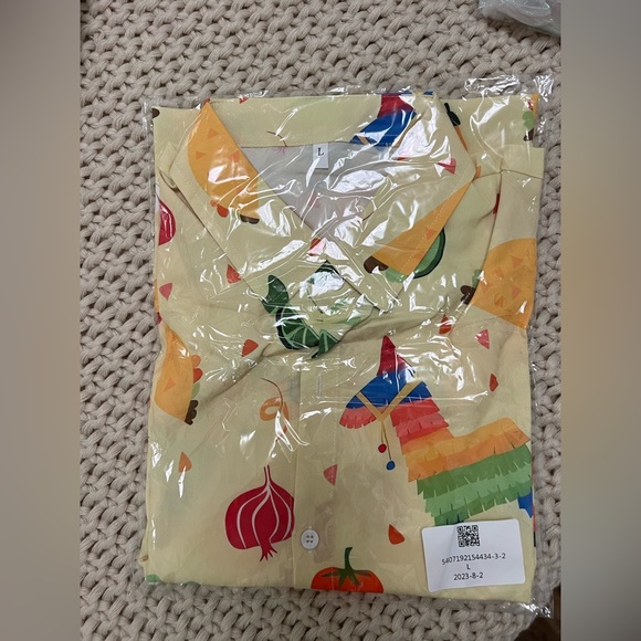 Men’s taco Hawaiian shirt yellow - Picture 3 of 3